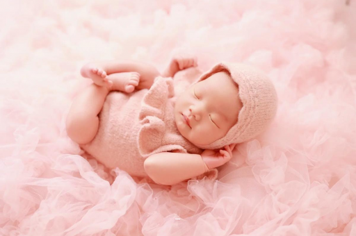 祁东两个月宝宝长牙